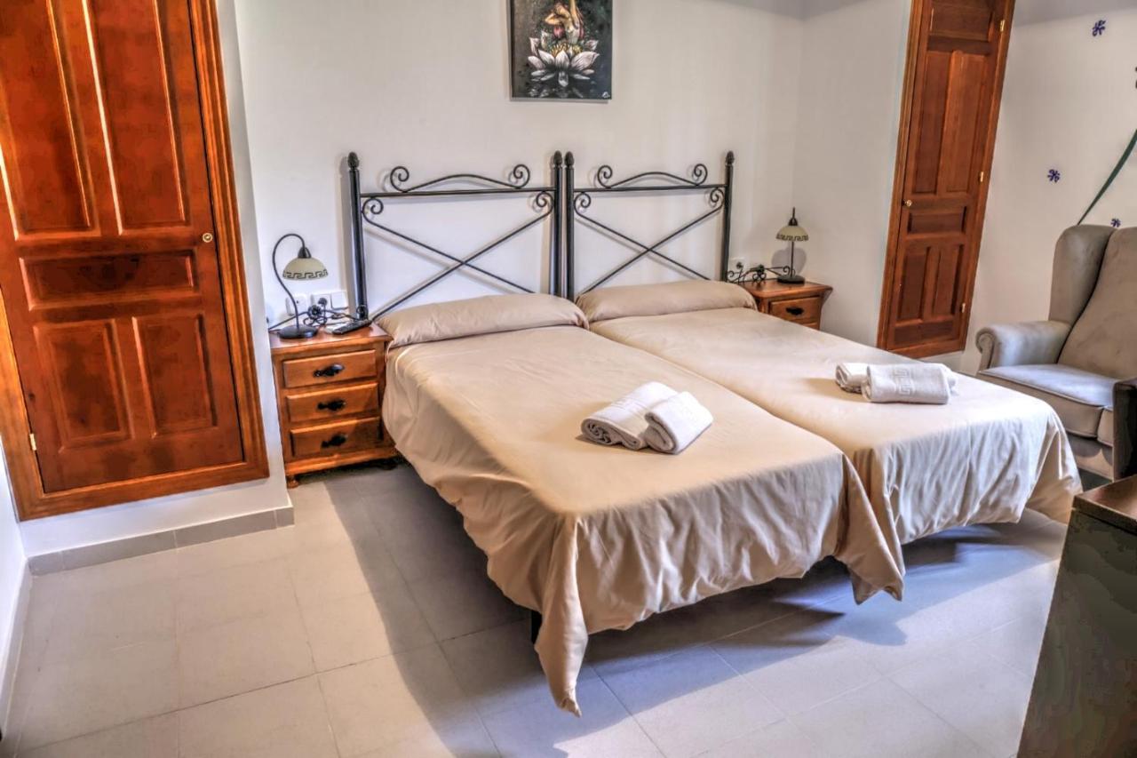 Hostal Rural De Cuadros Bedmar y Garciez Екстериор снимка