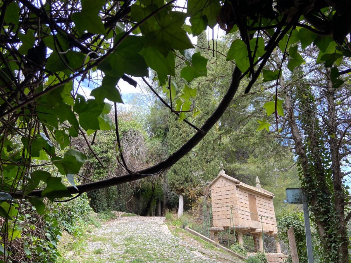 Hostal Rural De Cuadros Bedmar y Garciez Екстериор снимка